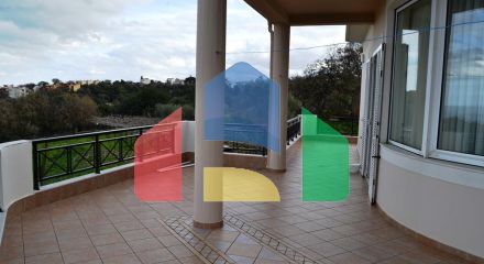 Продаж - Котедж 300 m² на Криті