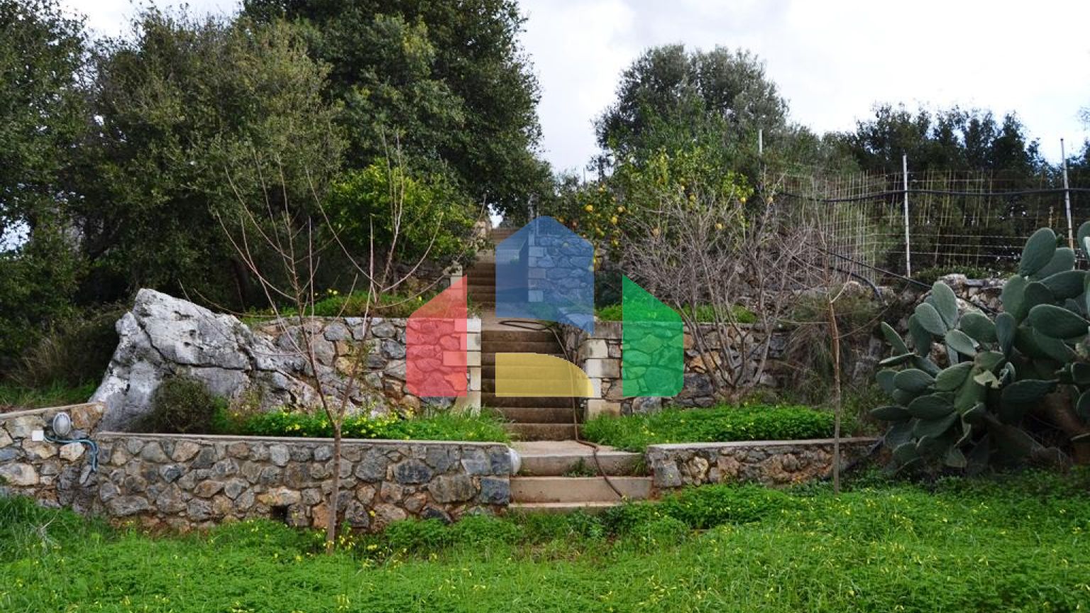 Продаж - Котедж 300 m² на Криті