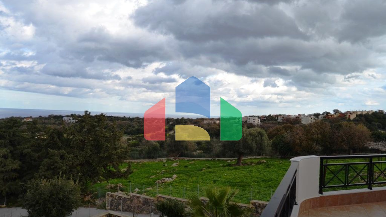 Продаж - Котедж 300 m² на Криті