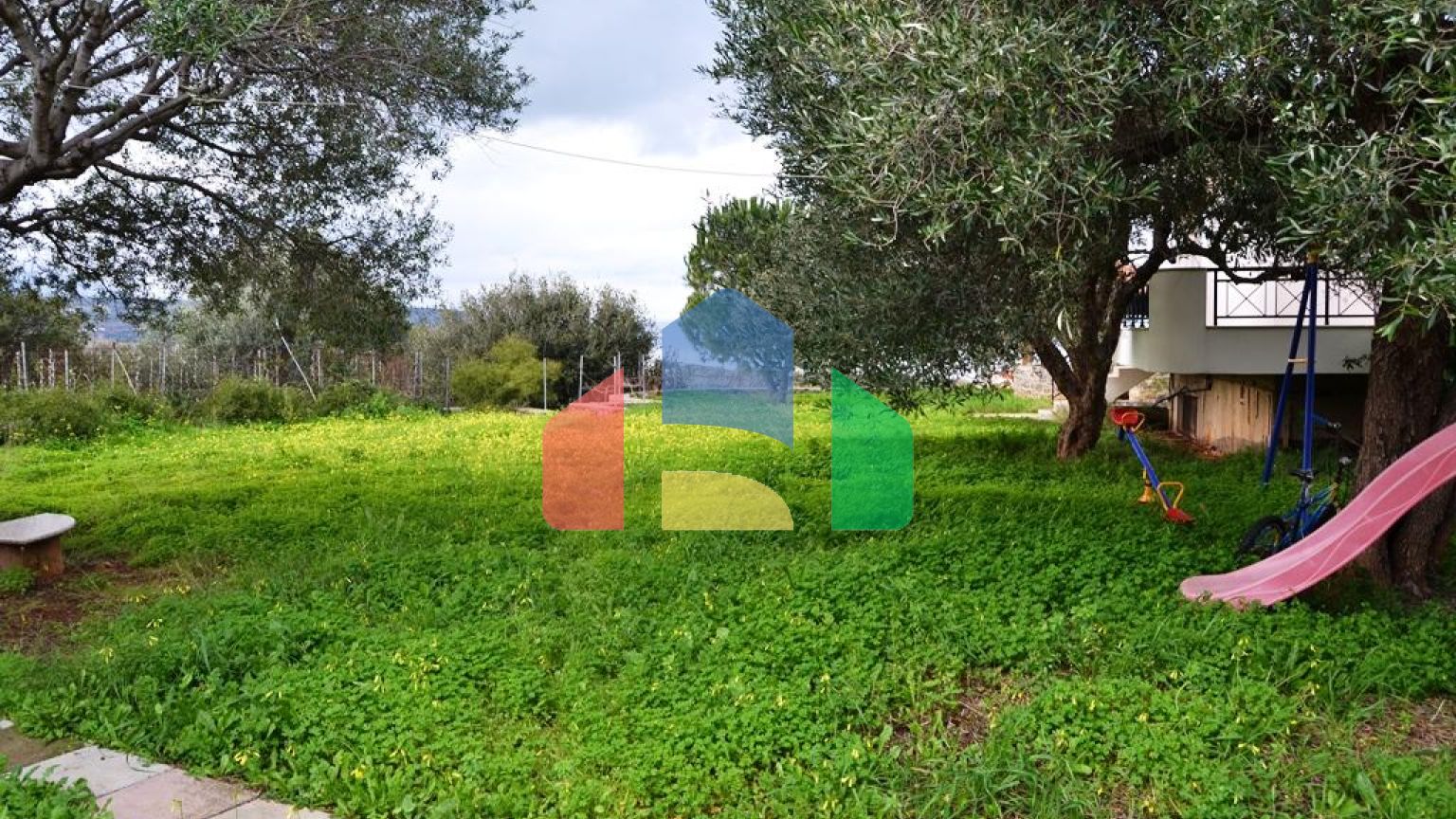 Продаж - Котедж 300 m² на Криті