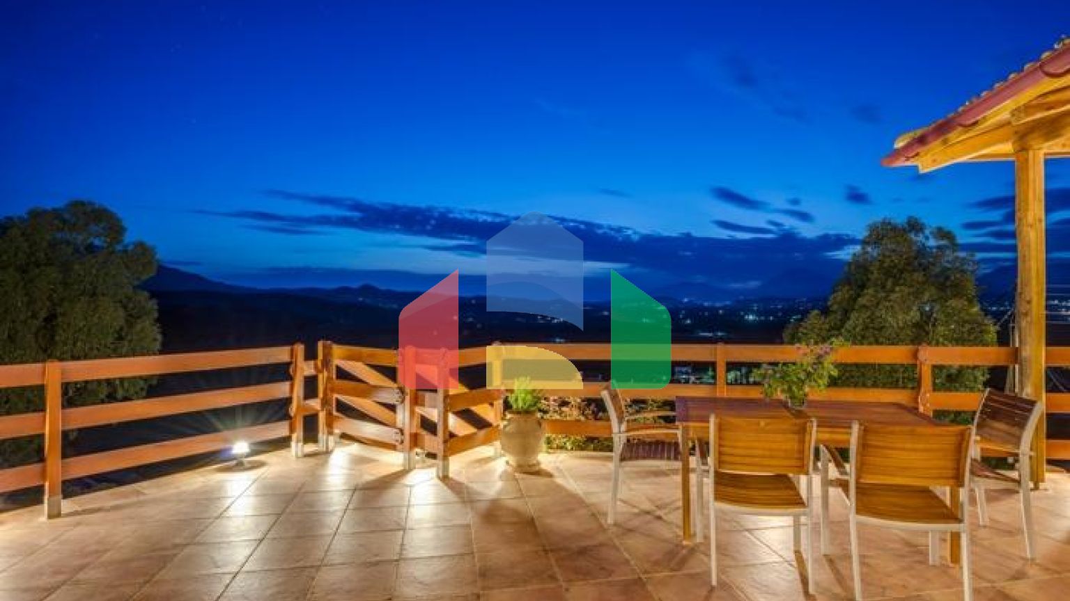 Продажа - Вилла 300 m² на Крите