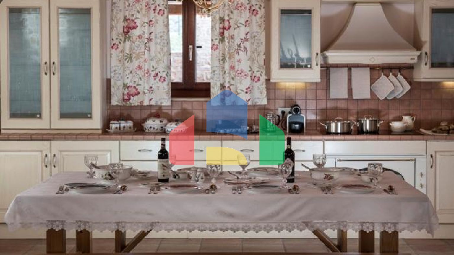 Продажа - Вилла 300 m² на Крите