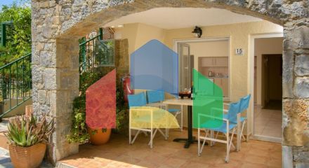 For Sale - Hotel 1500 m² in Crete