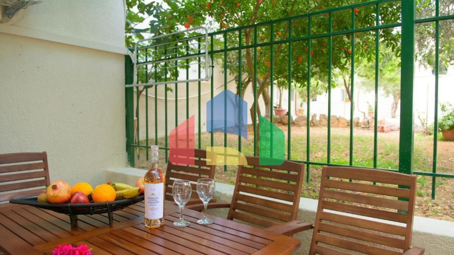 Продажа - Гостиница 1500 m² на Крите