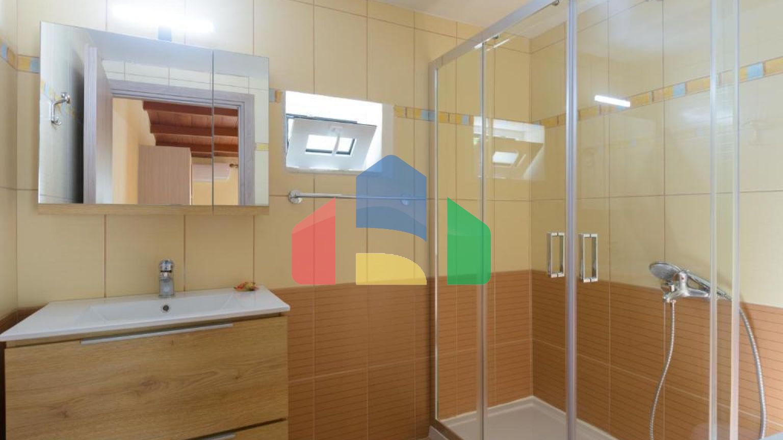 Продажа - Гостиница 1500 m² на Крите