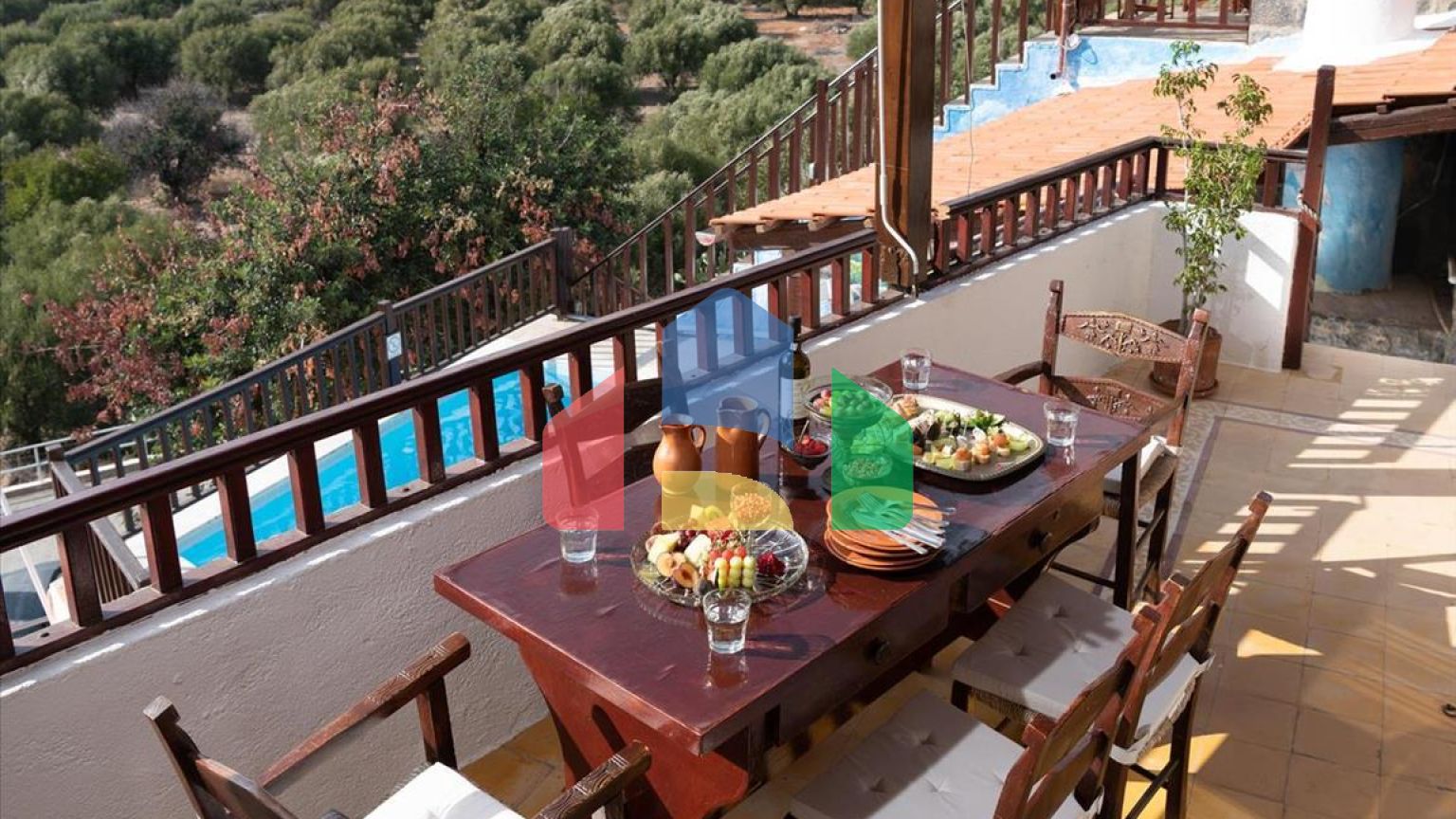 Продаж - Бізнес 745 m² на Криті