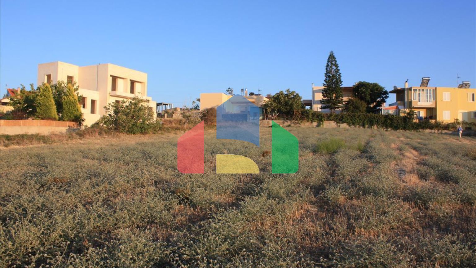 Продаж - Земельна ділянка 25000 m² на Криті