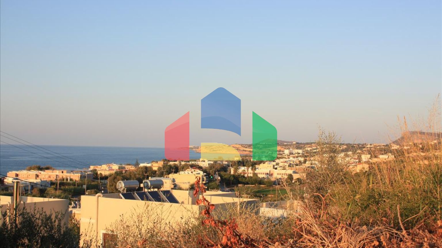 Продаж - Земельна ділянка 25000 m² на Криті