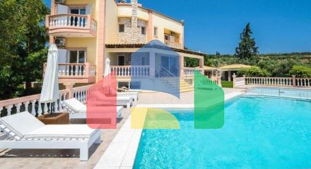 For Sale - Villa 337 m² in Crete