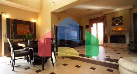 For Sale - Villa 212 m² in Crete