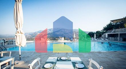 Продажа - Бизнес 378 m² на Крите