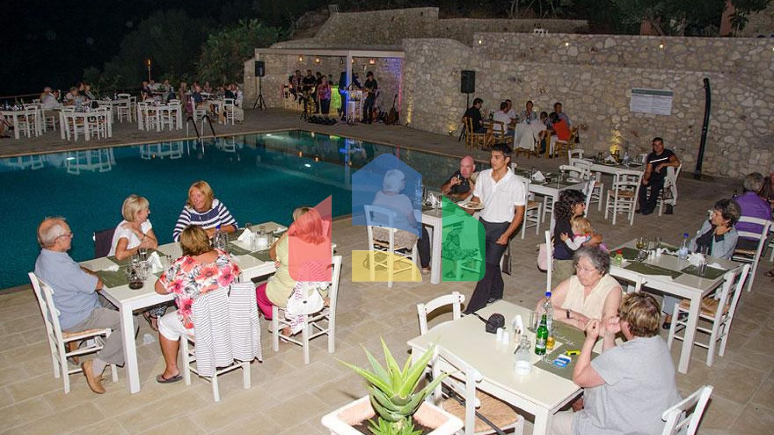 Продажа - Бизнес 378 m² на Крите