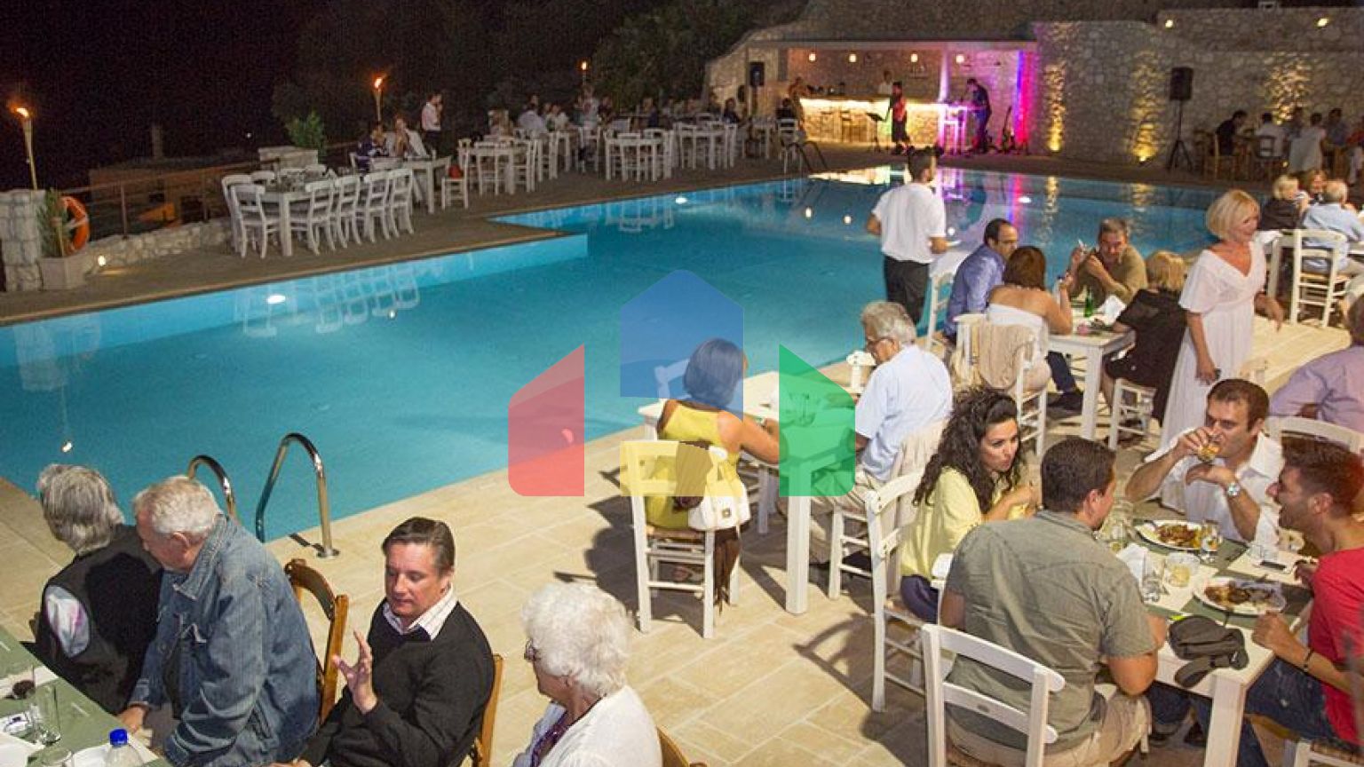 Продажа - Бизнес 378 m² на Крите