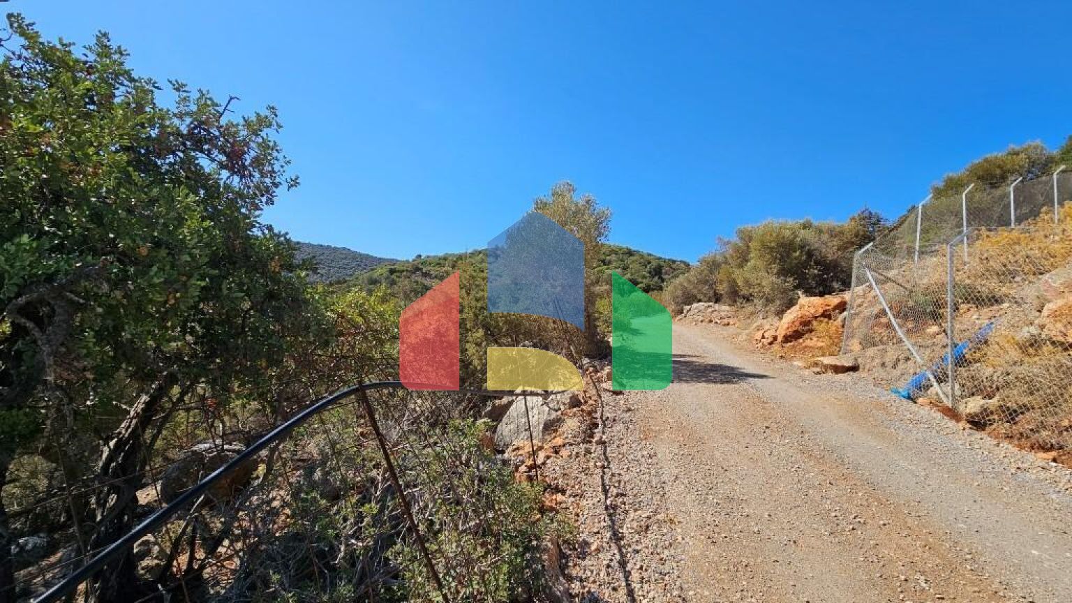 Продаж - Земельна ділянка 2922 m² на Криті