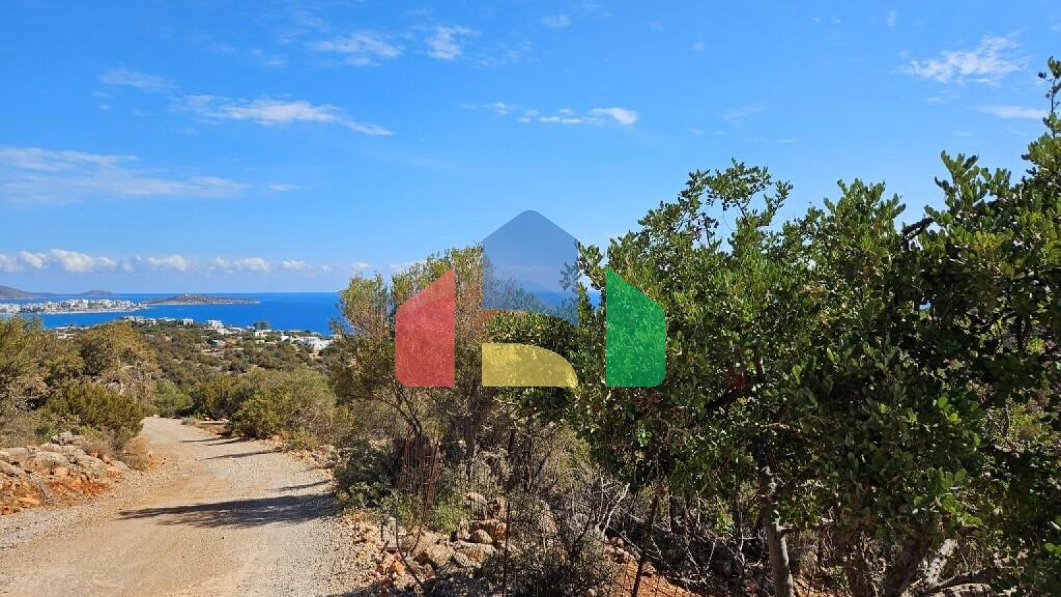 Продаж - Земельна ділянка 2922 m² на Криті