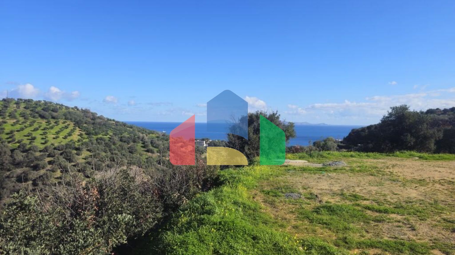 Продаж - Земельна ділянка 4125 m² на Криті