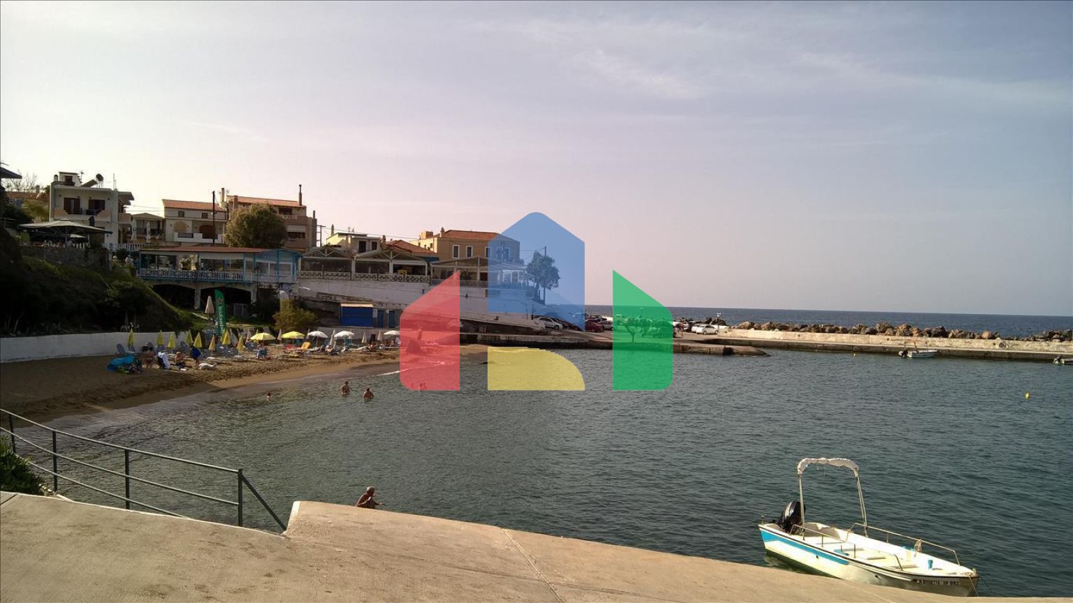 Продаж - Земельна ділянка 100000 m² на Криті