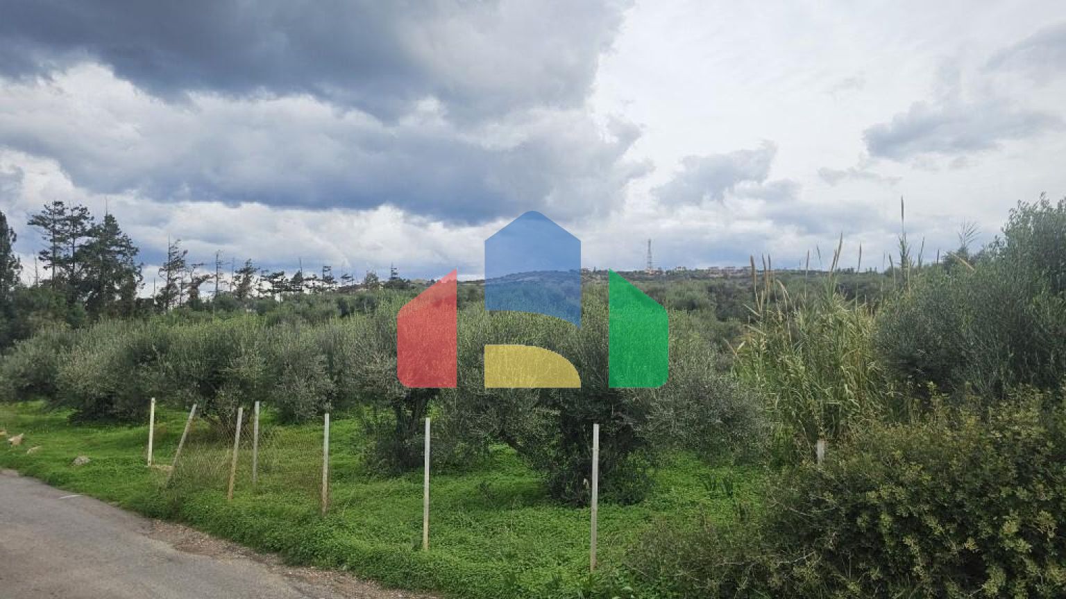 Продаж - Земельна ділянка 8500 m² на Криті