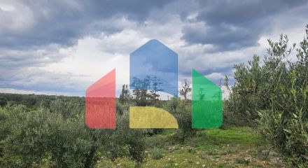 Продаж - Земельна ділянка 8500 m² на Криті