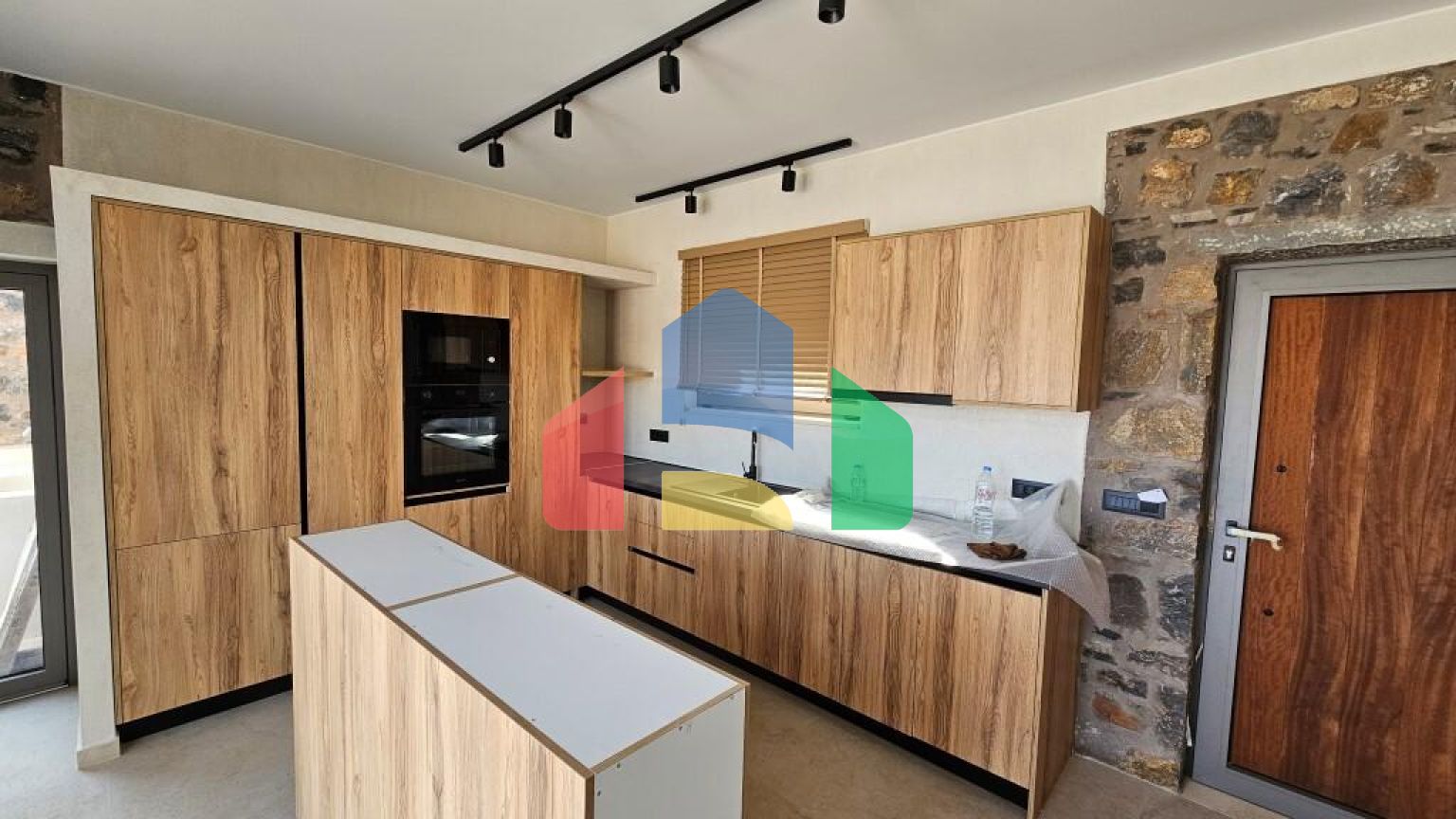 Продаж - Вілла 78 m² на Криті