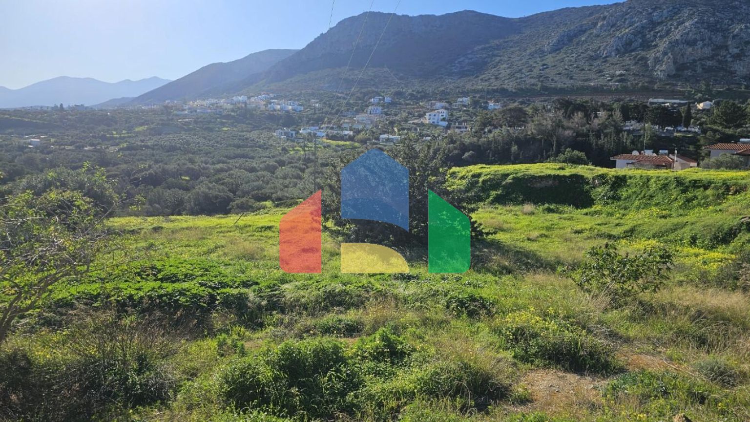 Продаж - Земельна ділянка 1121 m² на Криті