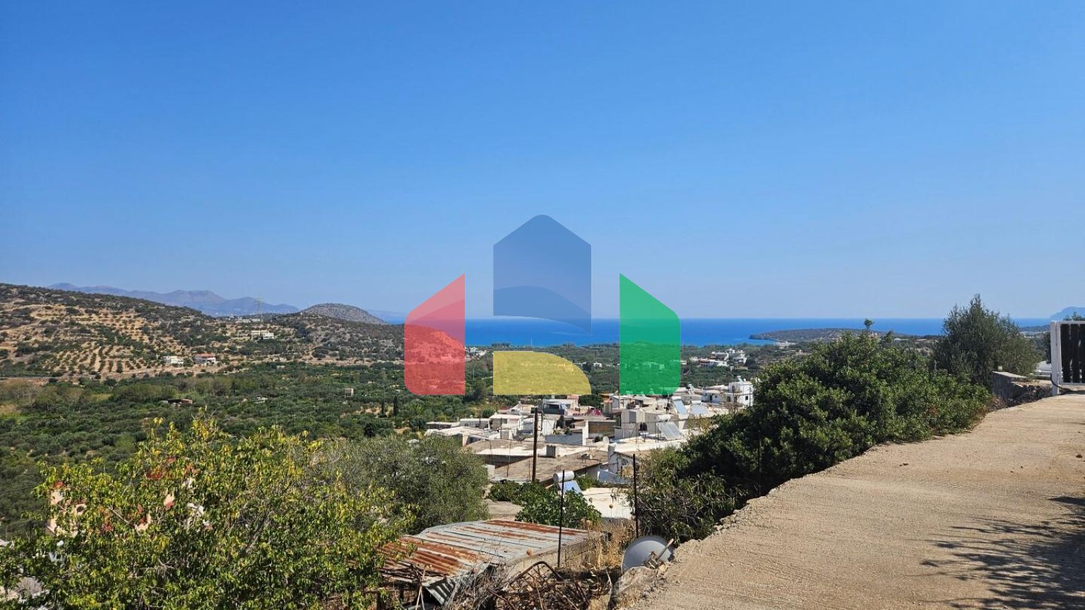 Продаж - Земельна ділянка 997 m² на Криті