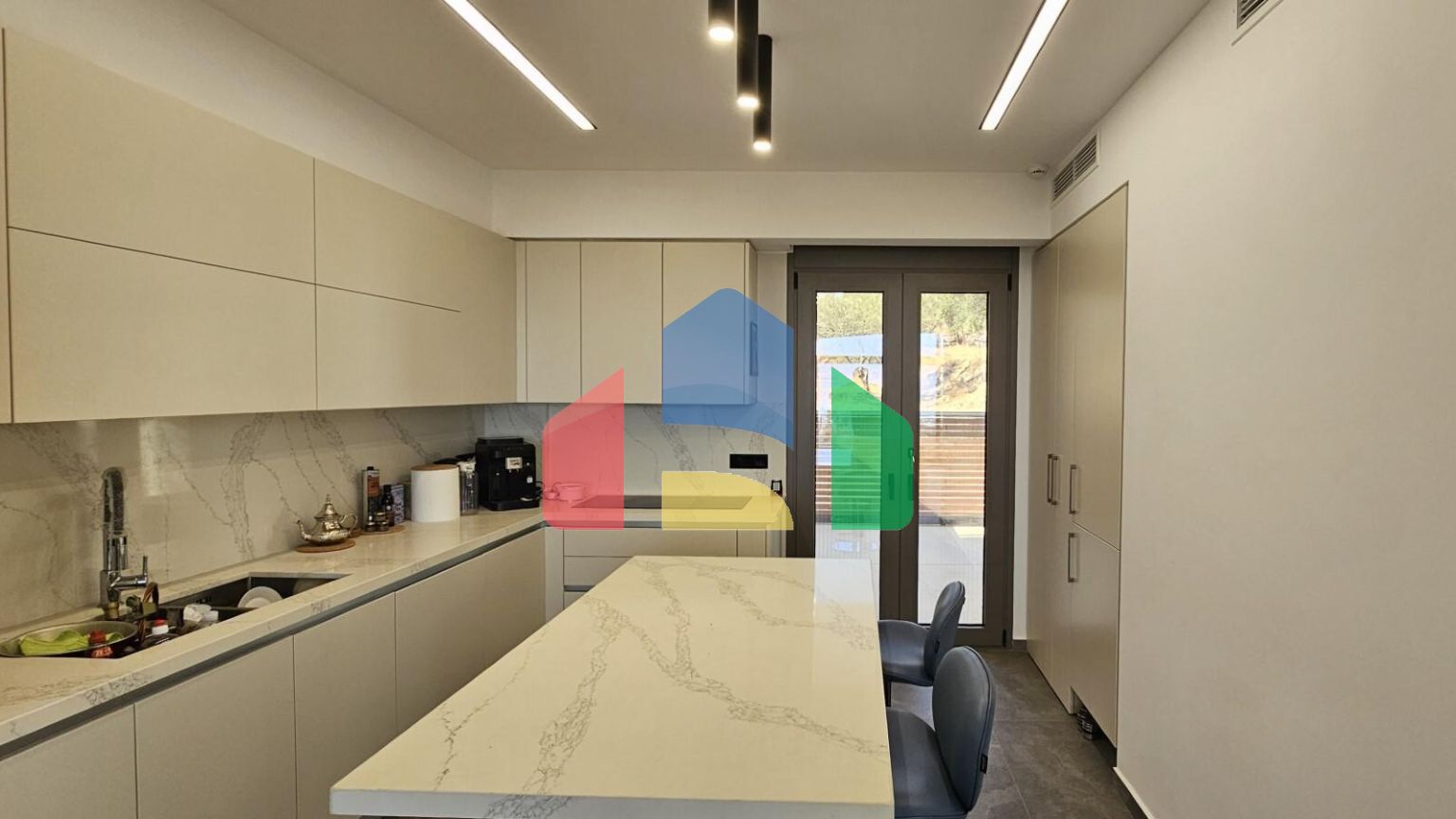 Продаж - Вілла 130 m² на Криті