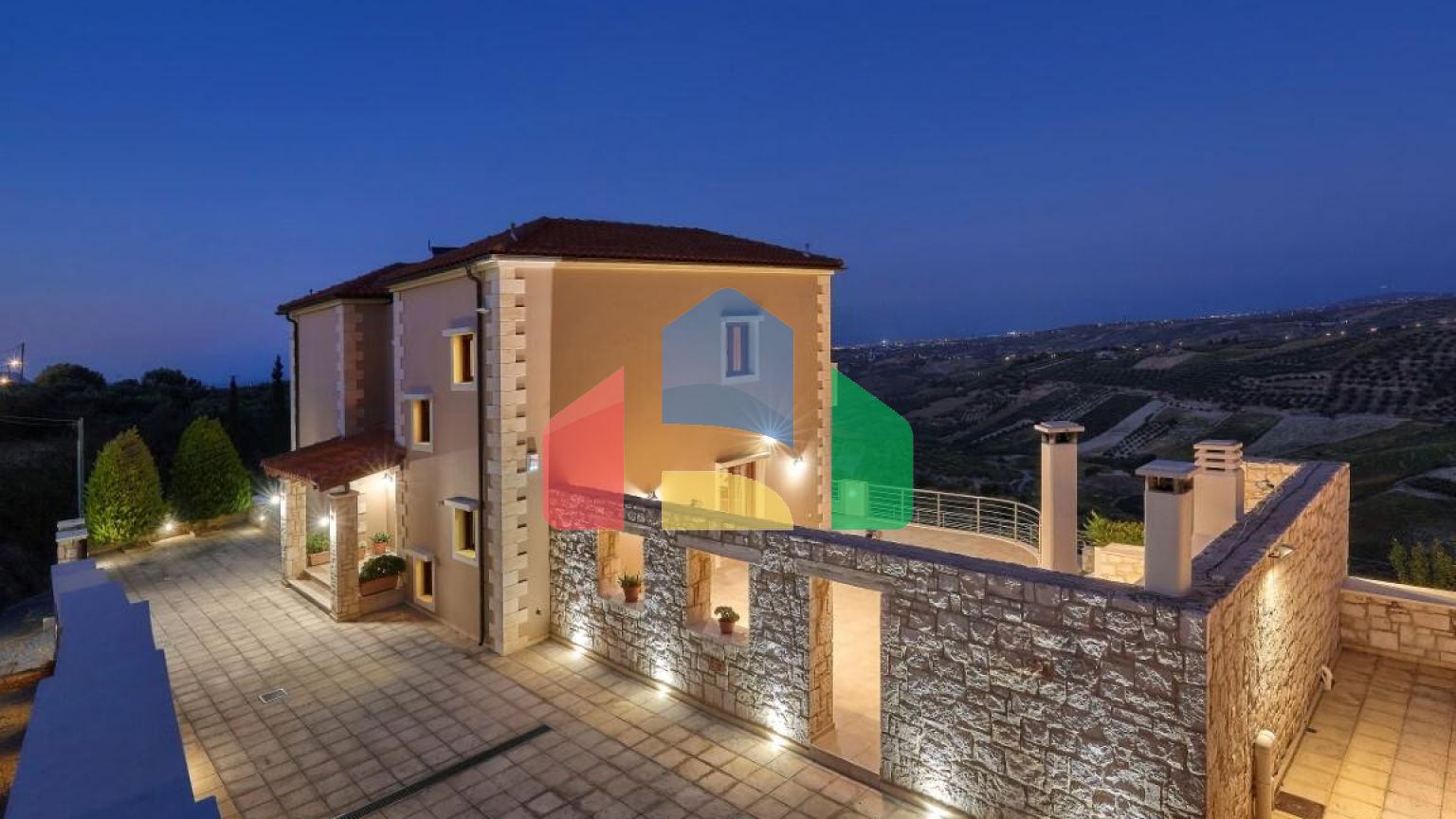 Продаж - Вілла 380 m² на Криті