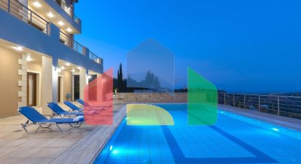 Продаж - Вілла 380 m² на Криті