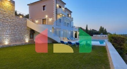 Продаж - Вілла 380 m² на Криті