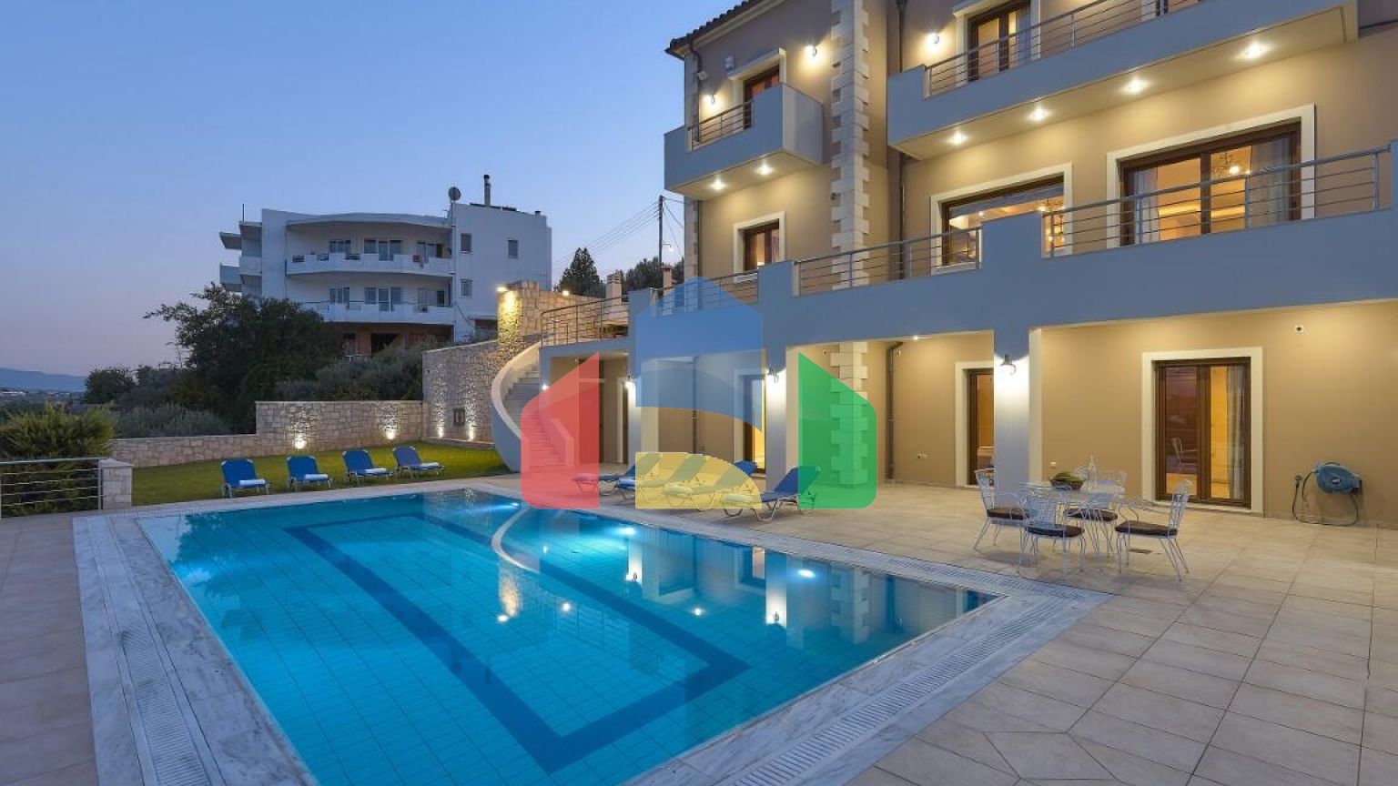 Продаж - Вілла 380 m² на Криті