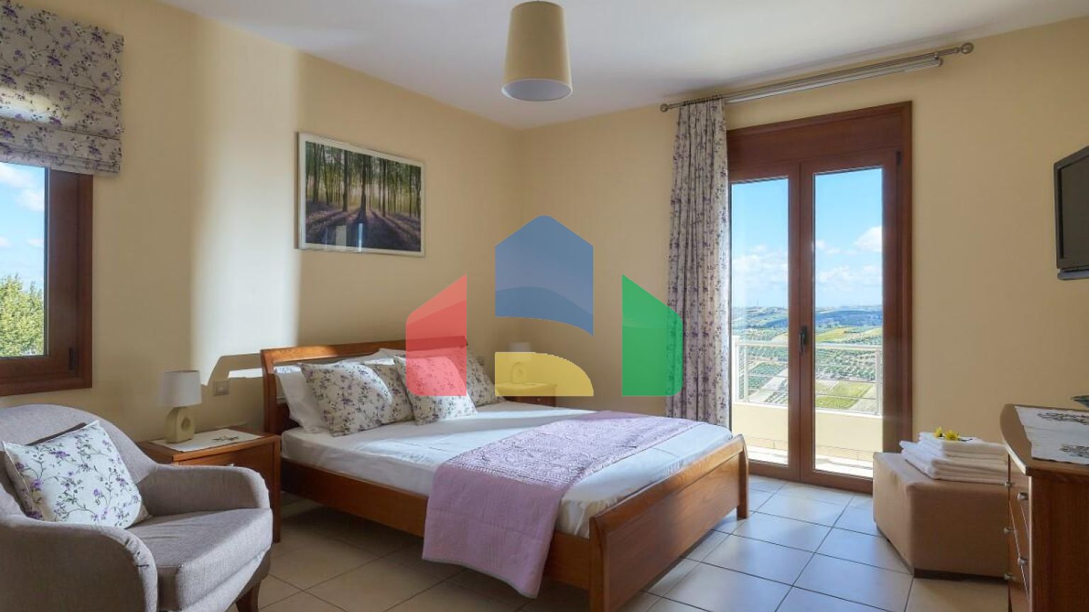 Продаж - Вілла 380 m² на Криті