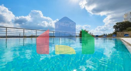 Продаж - Вілла 380 m² на Криті