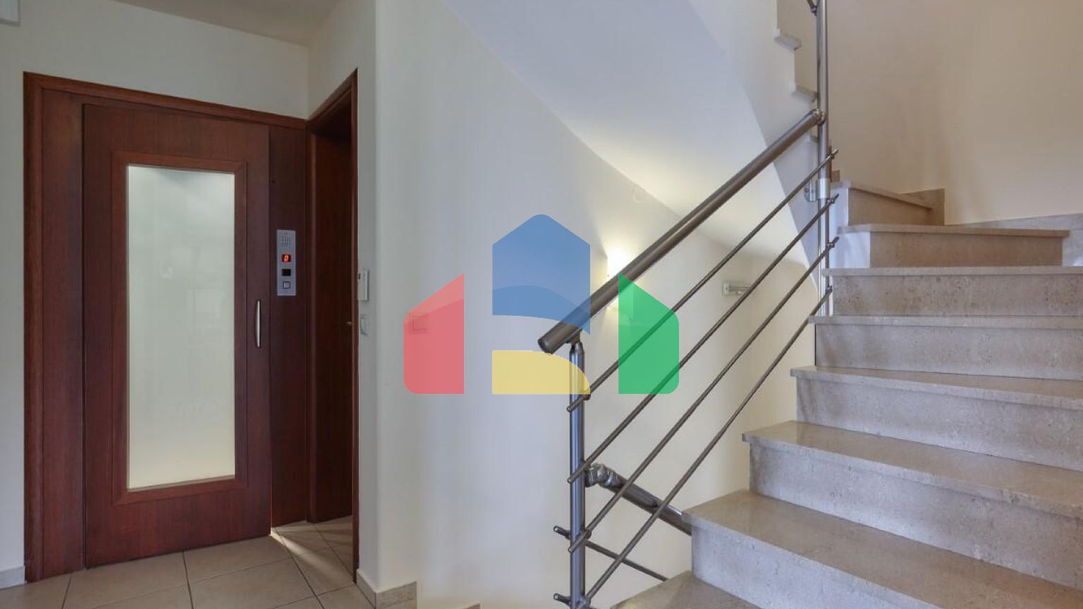 Продаж - Вілла 380 m² на Криті