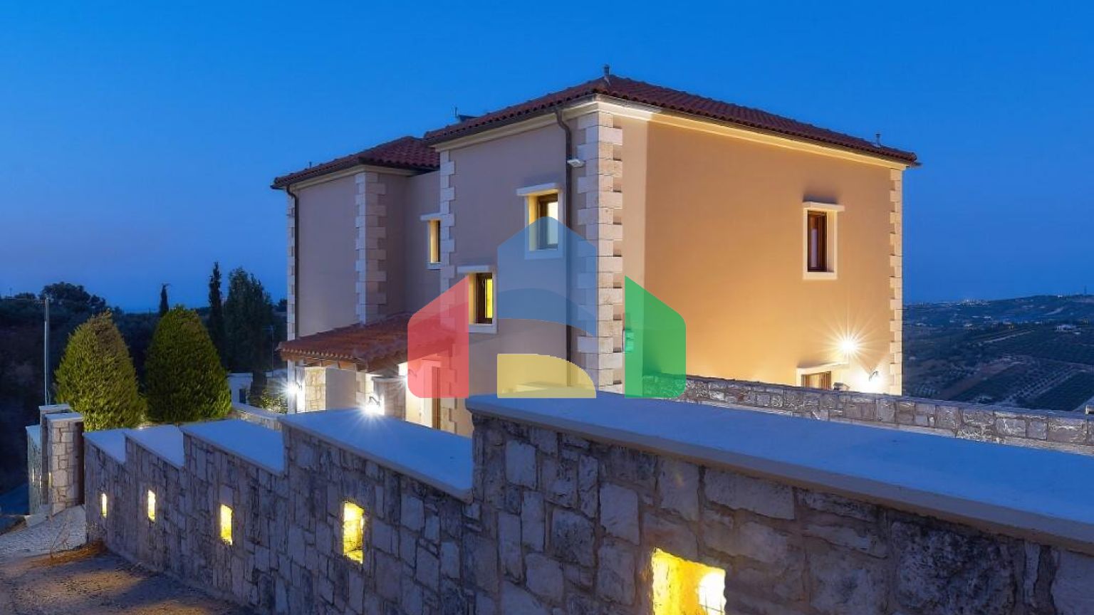 Продаж - Вілла 380 m² на Криті