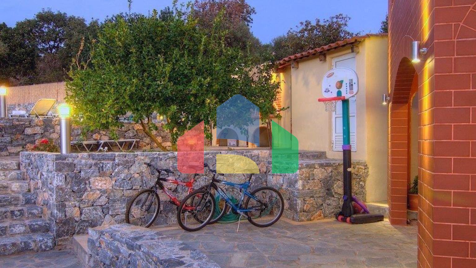 Продаж - Вілла 172 m² на Криті