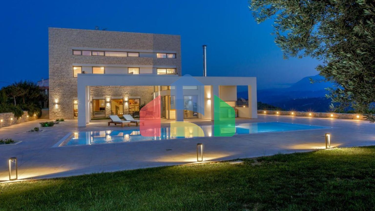 Продаж - Вілла 687 m² на Криті