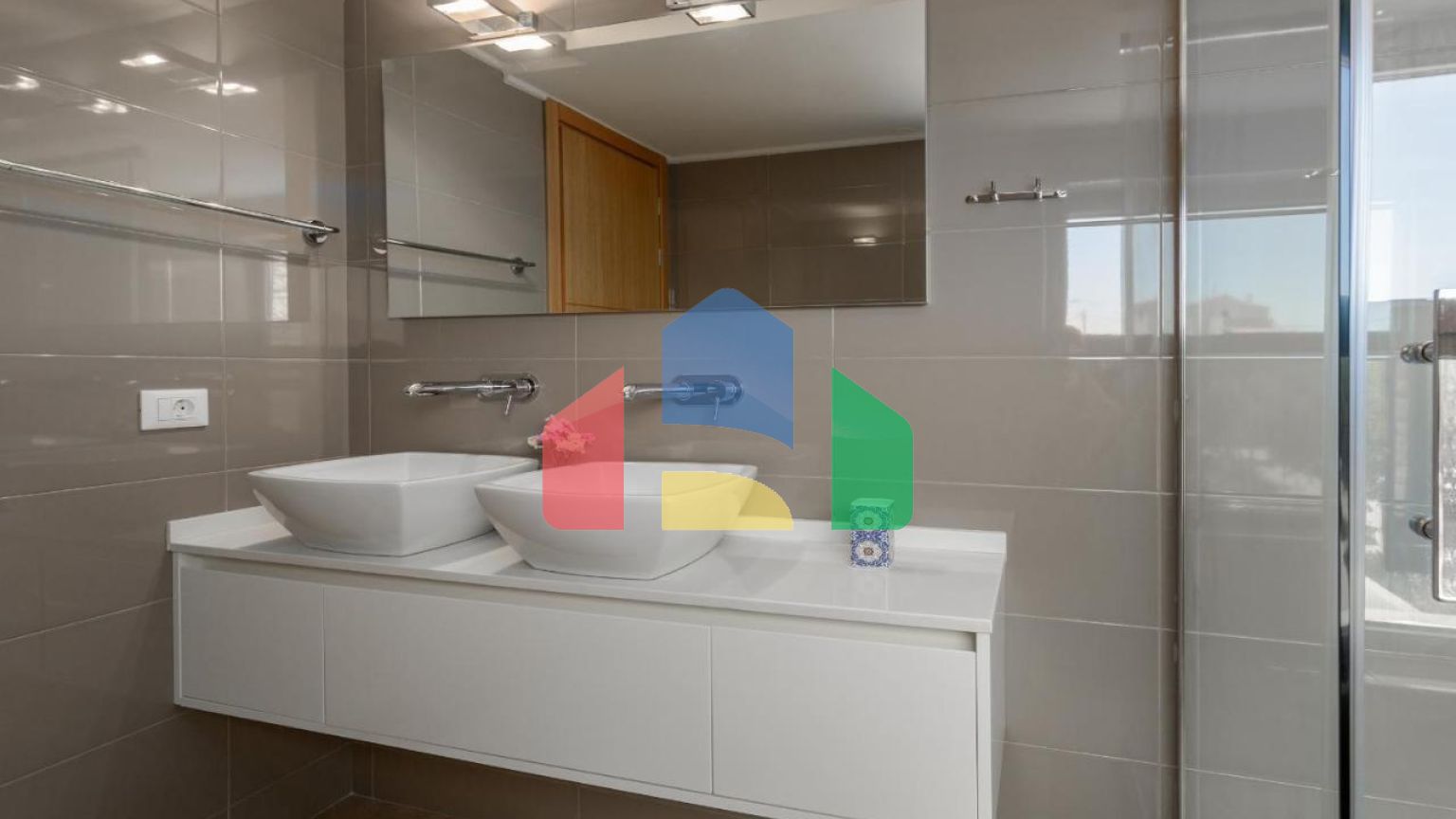 Продаж - Вілла 687 m² на Криті