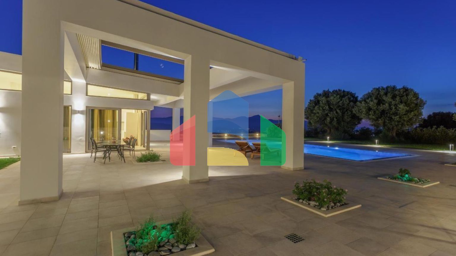 Продаж - Вілла 687 m² на Криті