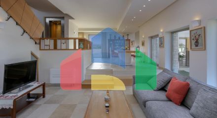 Продаж - Вілла 687 m² на Криті