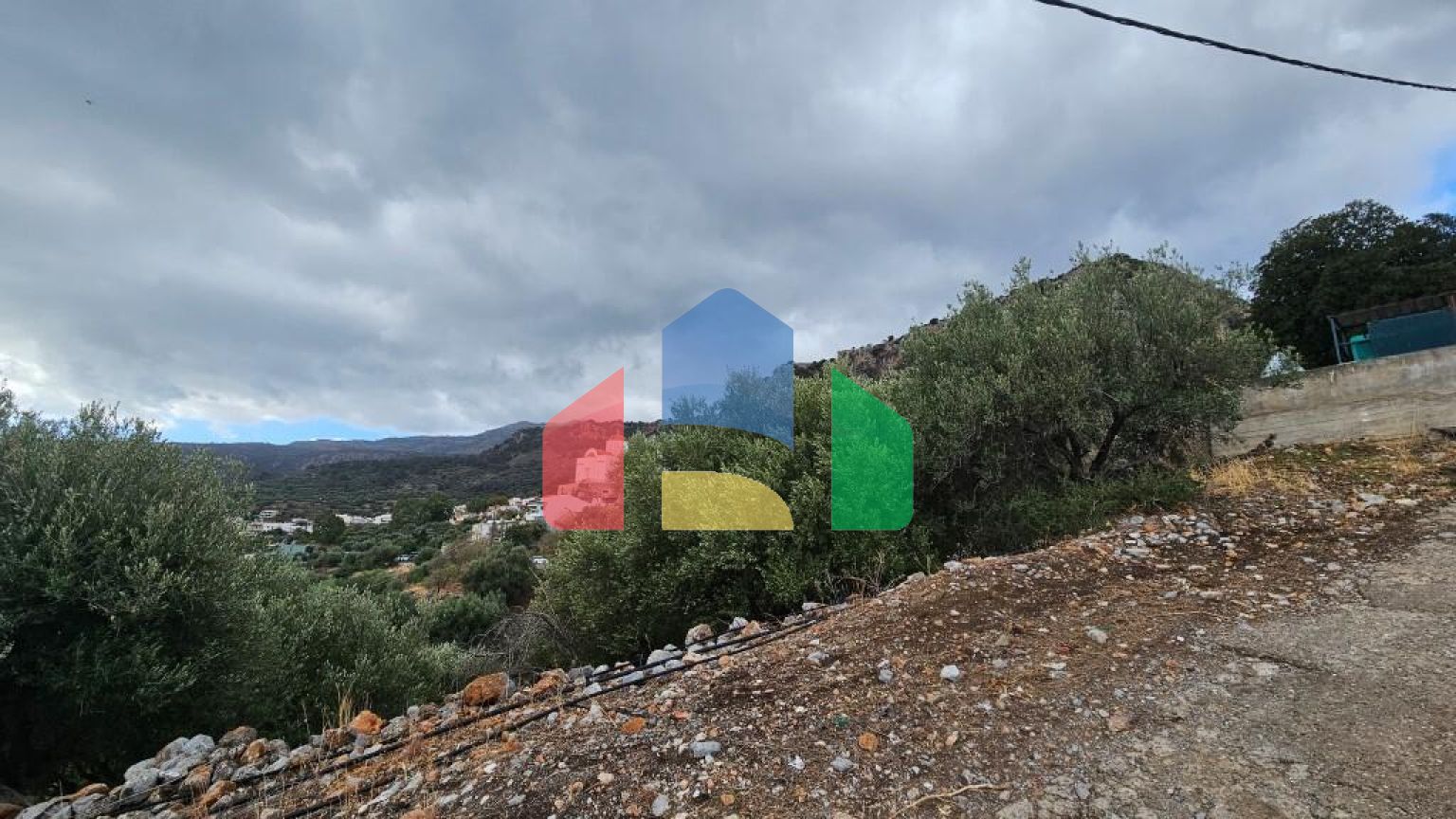 Продажа - Земельный участок 670 m² на Крите