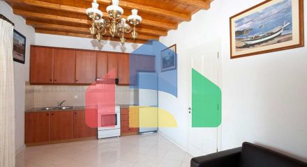 Продаж - Бізнес 437 m² на Міконосі
