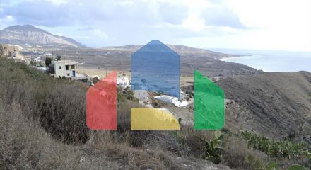 For Sale - Land 2000 m² in Santorini