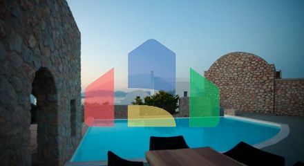 Продажа - Бизнес 1046 m² на острове Санторини
