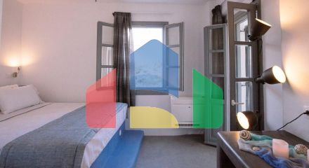 Продаж - Бізнес 1046 m² на Санторіні