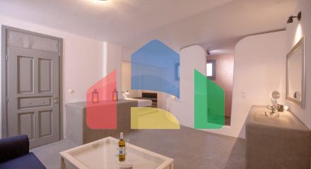 Продаж - Бізнес 1046 m² на Санторіні