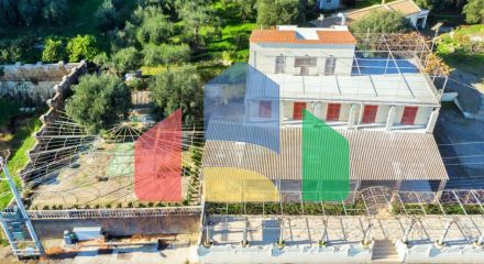 Продажа - Здание 560 m² на о. Корфу