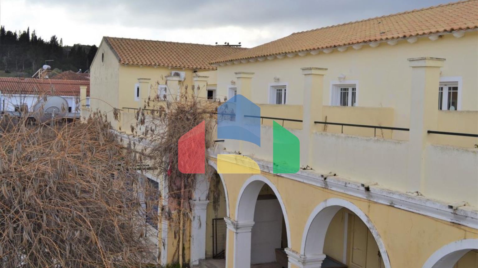 Продаж - Готель 1280 m² на о. Корфу