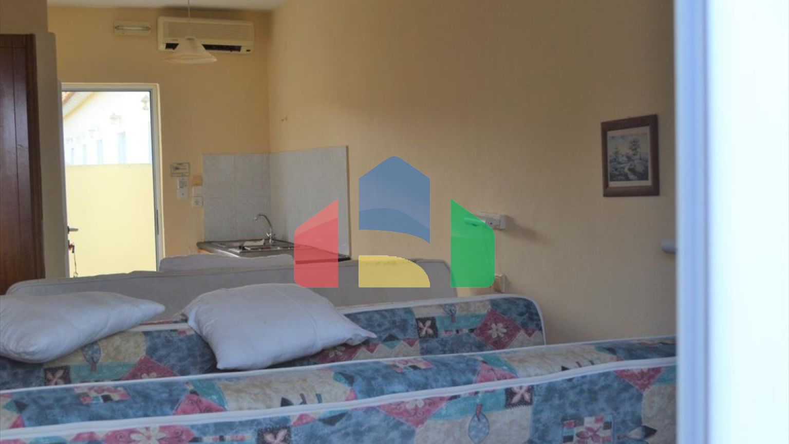 Продаж - Готель 1280 m² на о. Корфу