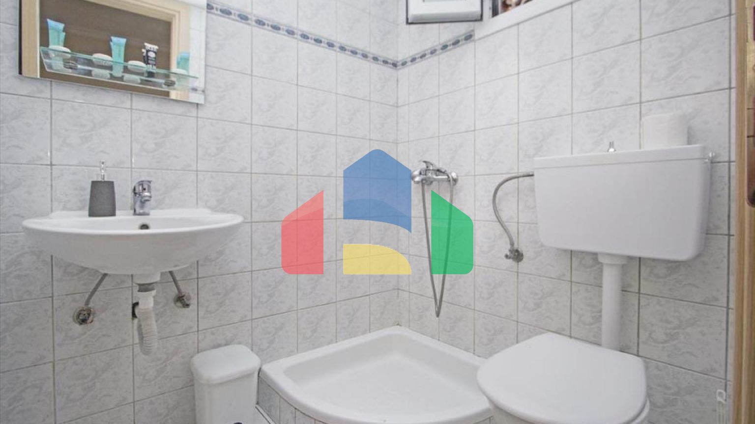 Продаж - Готель 1280 m² на о. Корфу